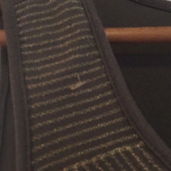 Anthro Bordeaux Top - Picture 5 of 8